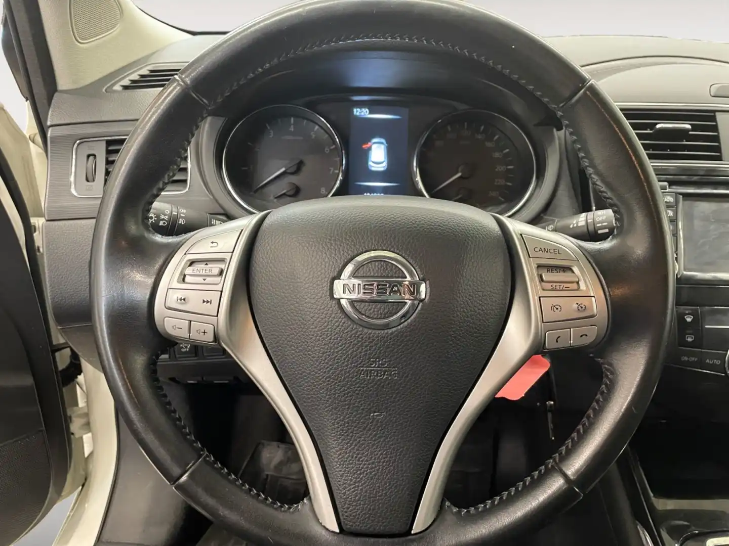 car-image