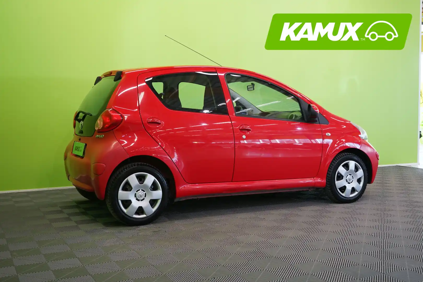 car-image