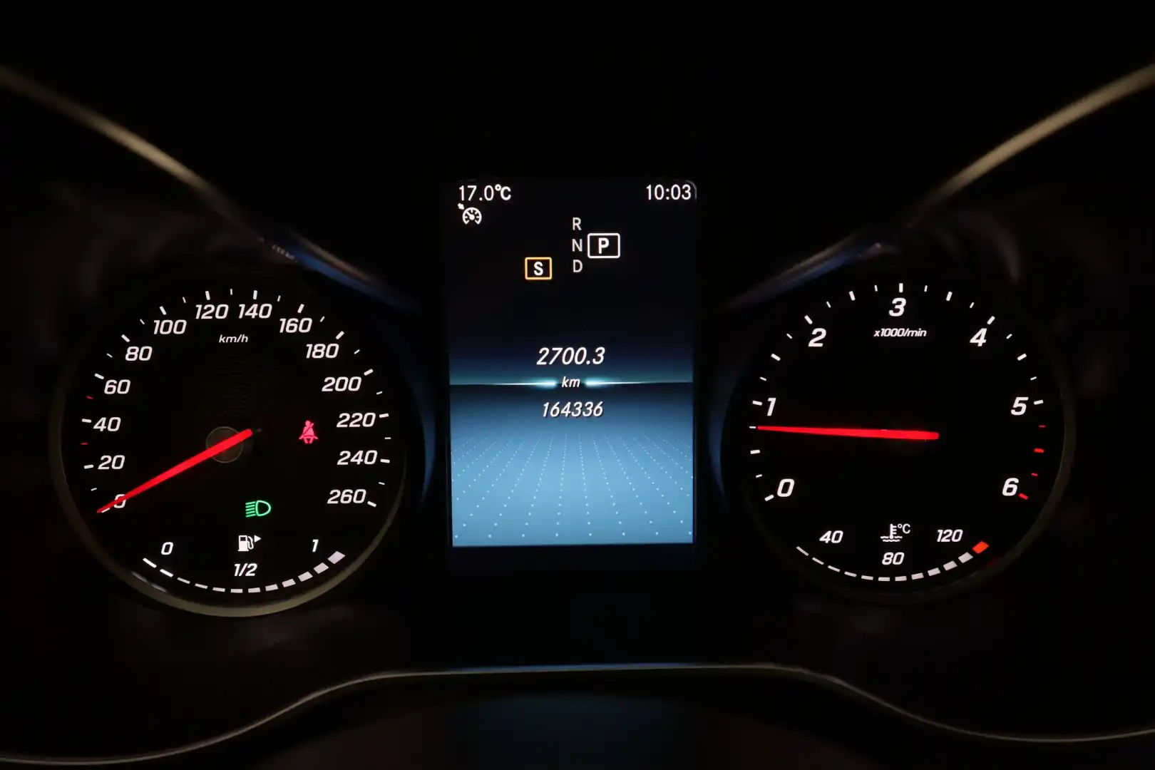 car-image