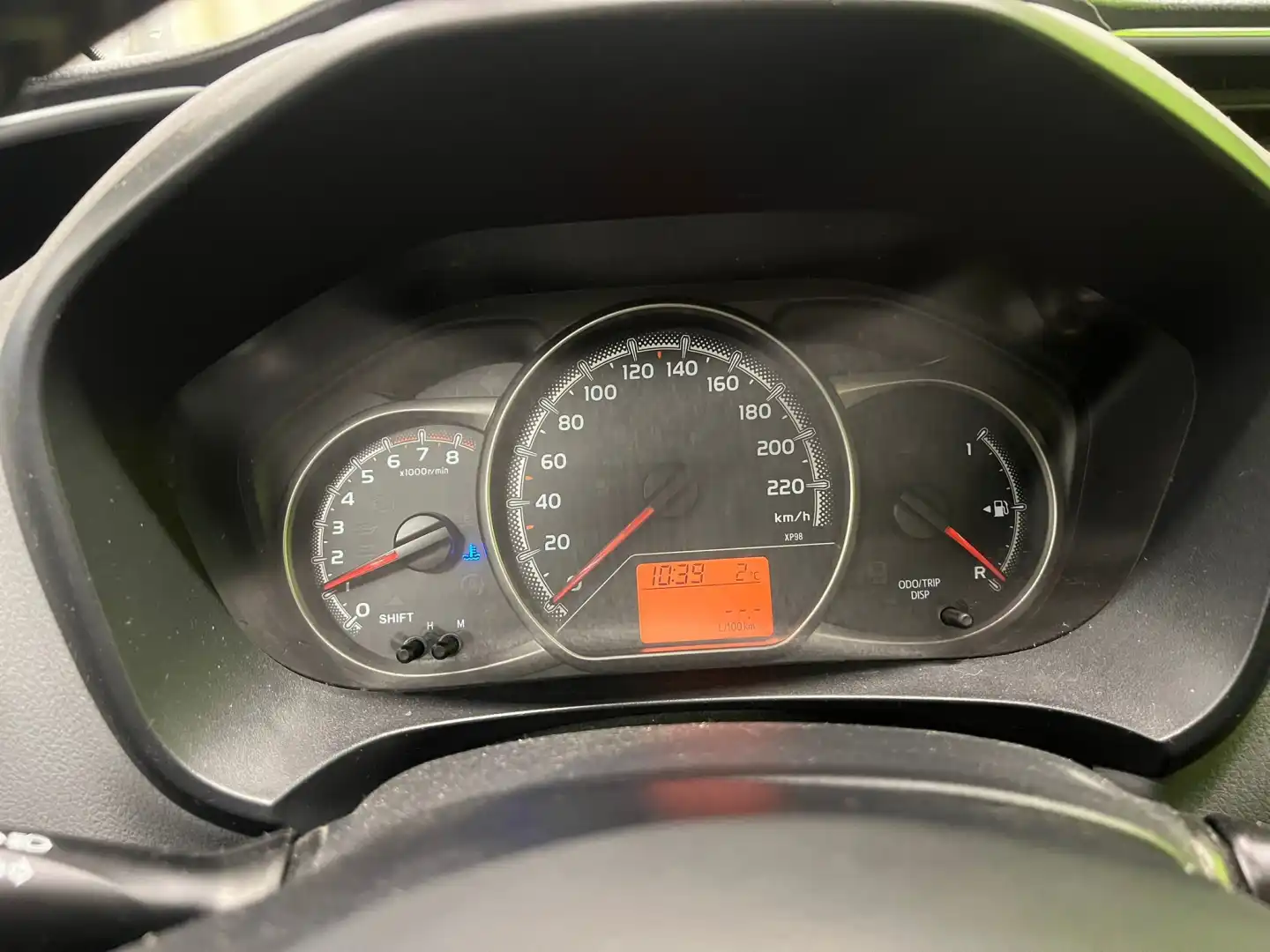 car-image