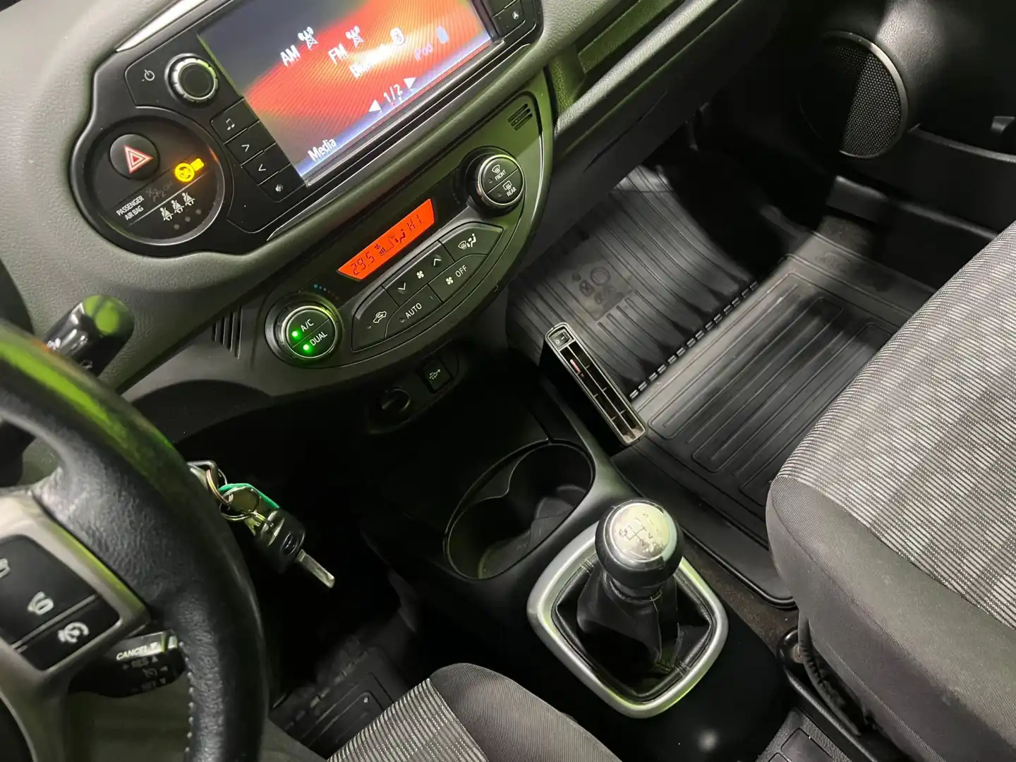 car-image