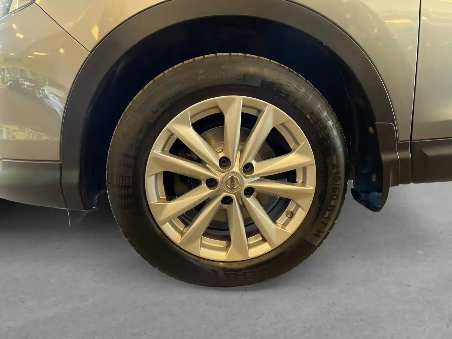 car-image