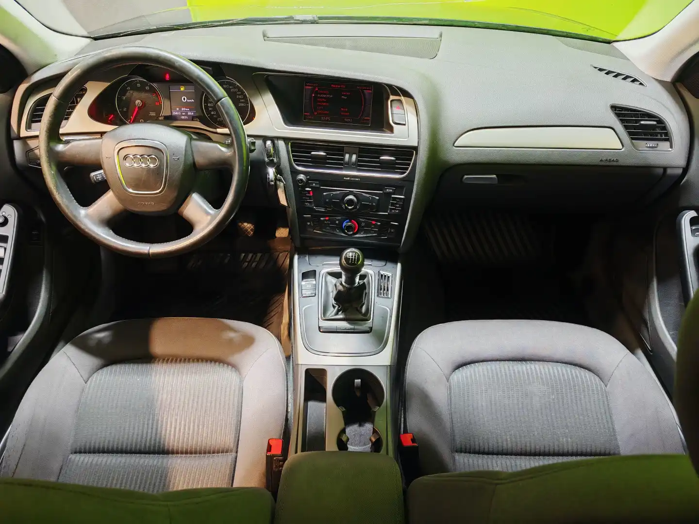 car-image