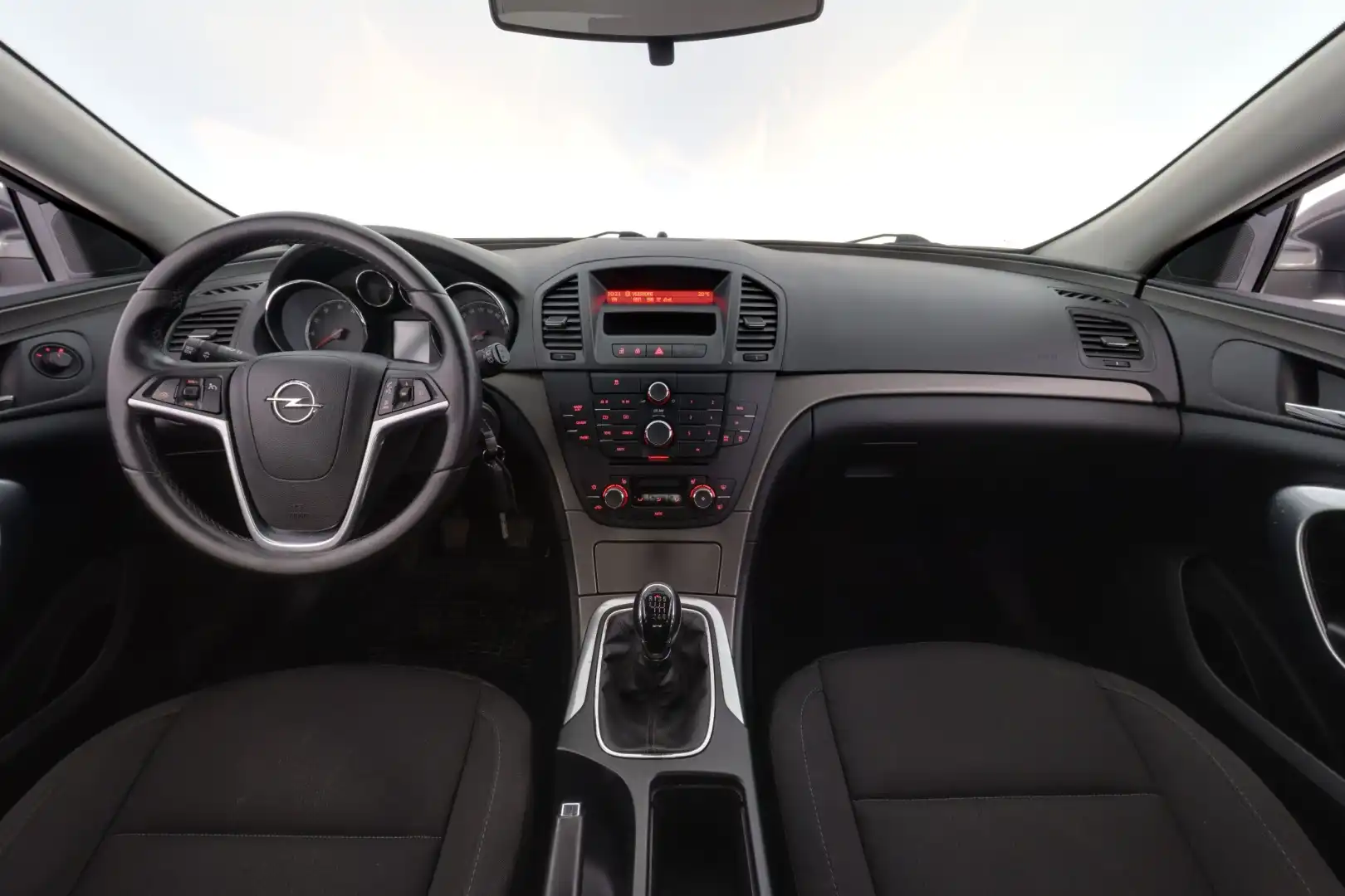 car-image