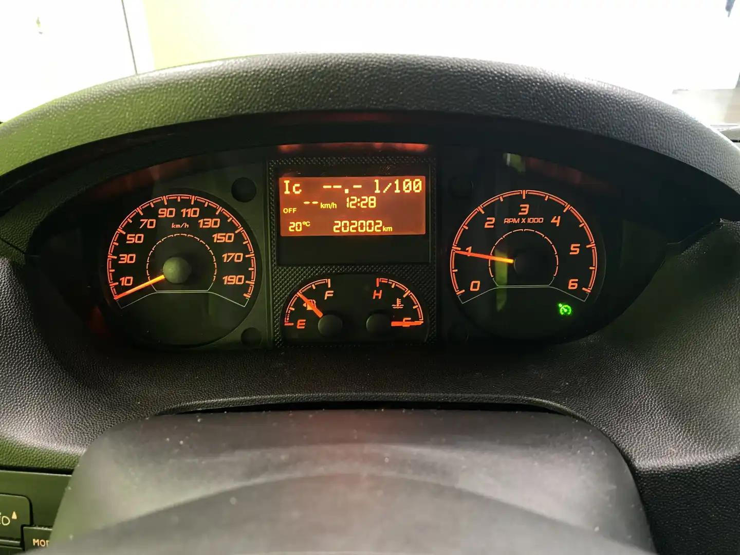 car-image