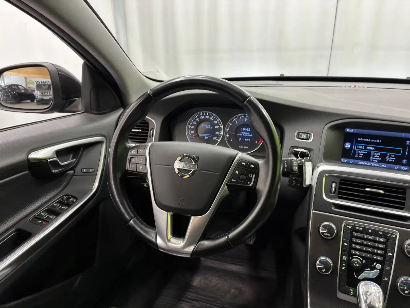 car-image