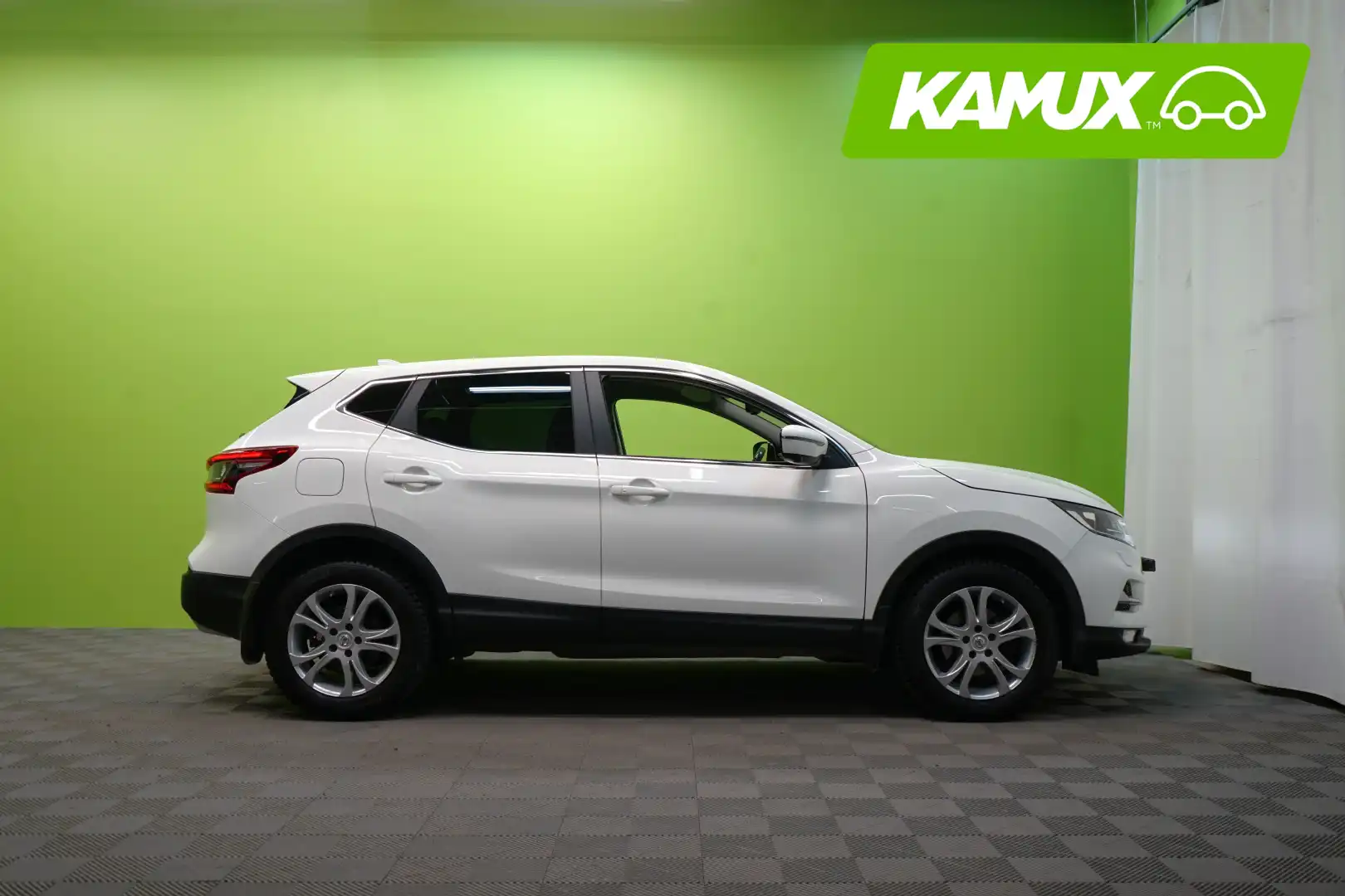 car-image