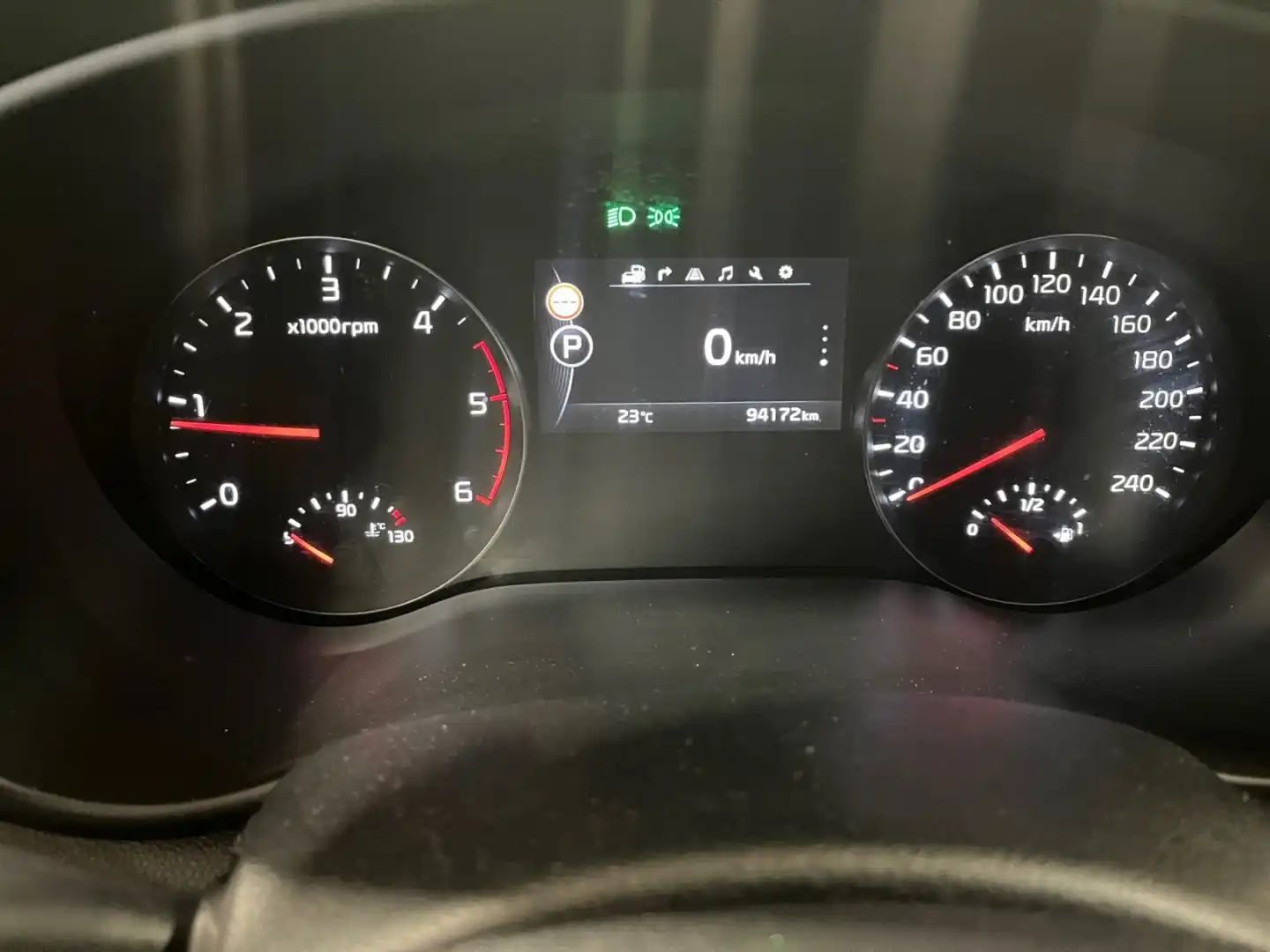 car-image