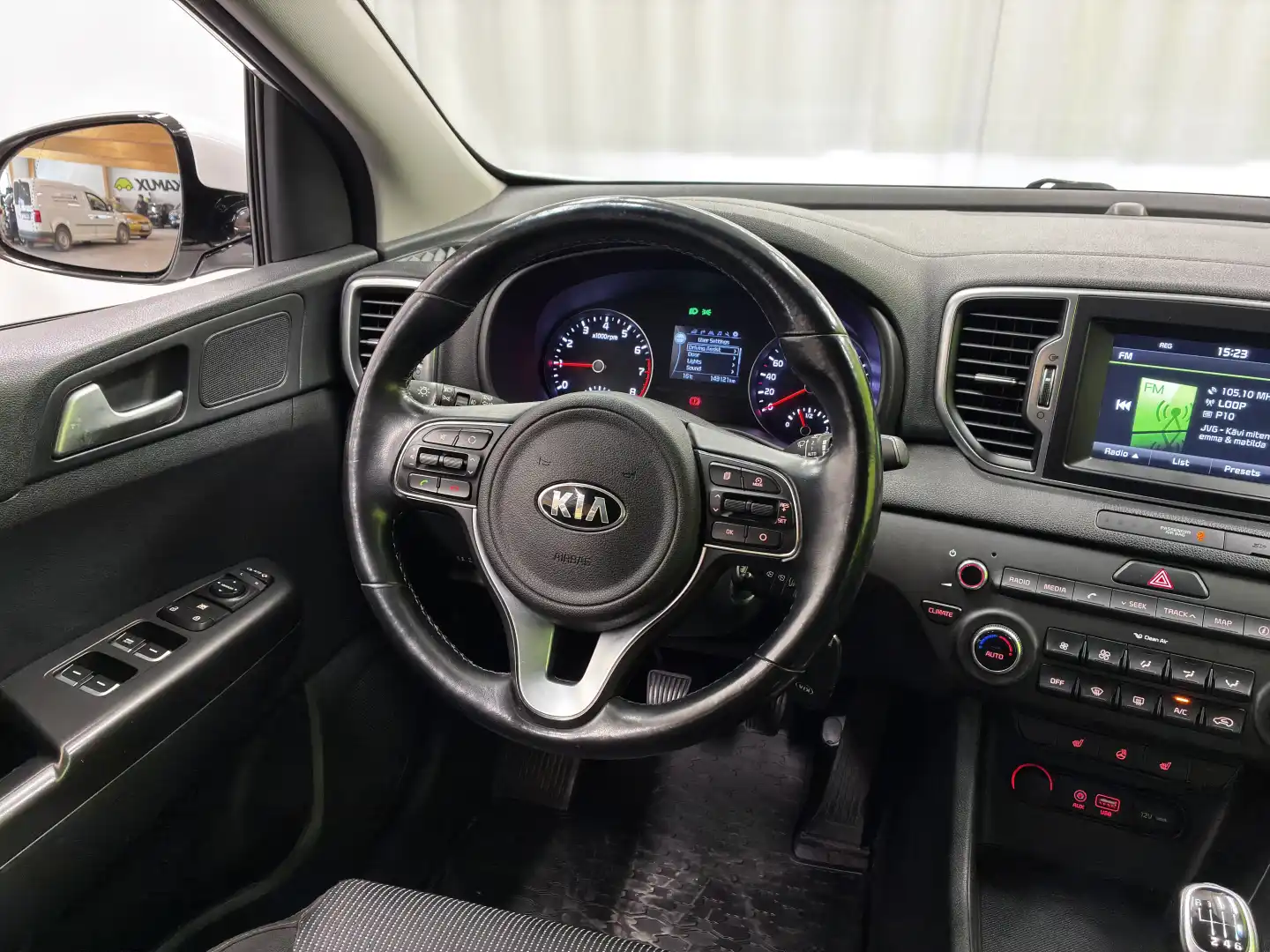 car-image