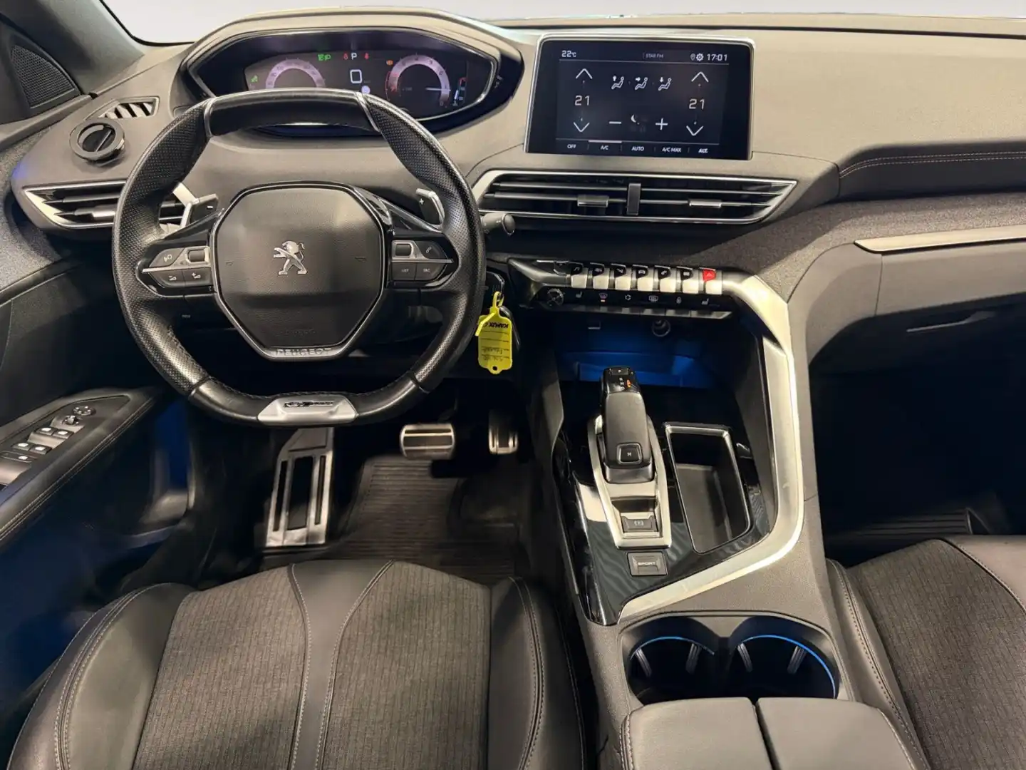 car-image