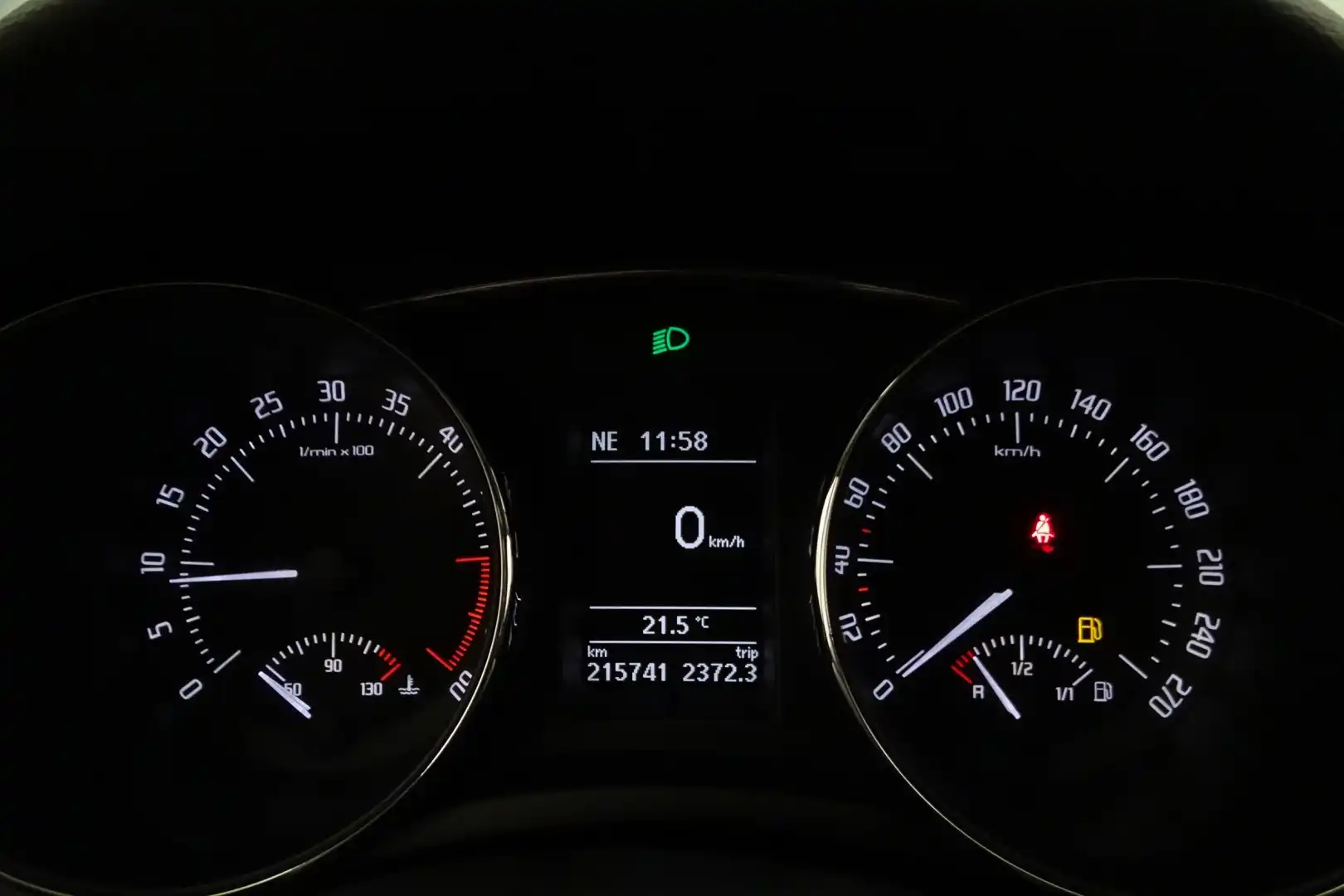 car-image