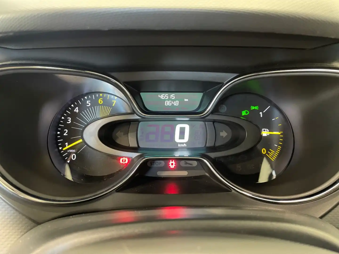 car-image