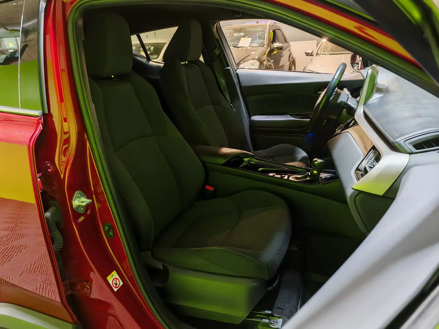 car-image