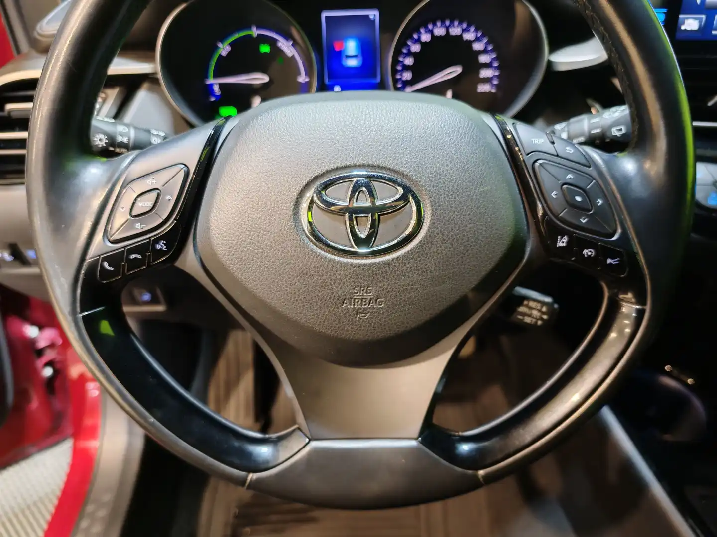 car-image