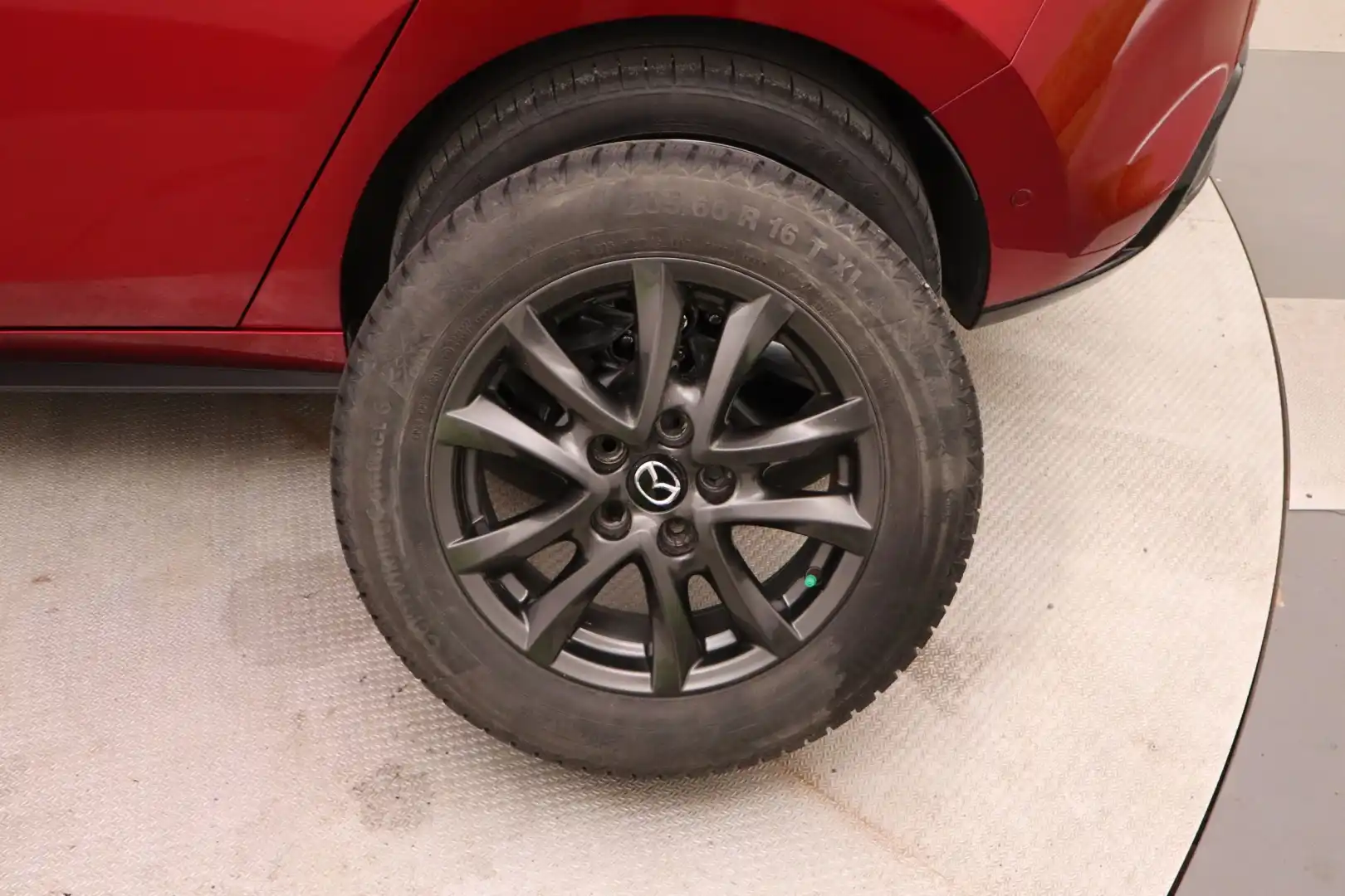 car-image
