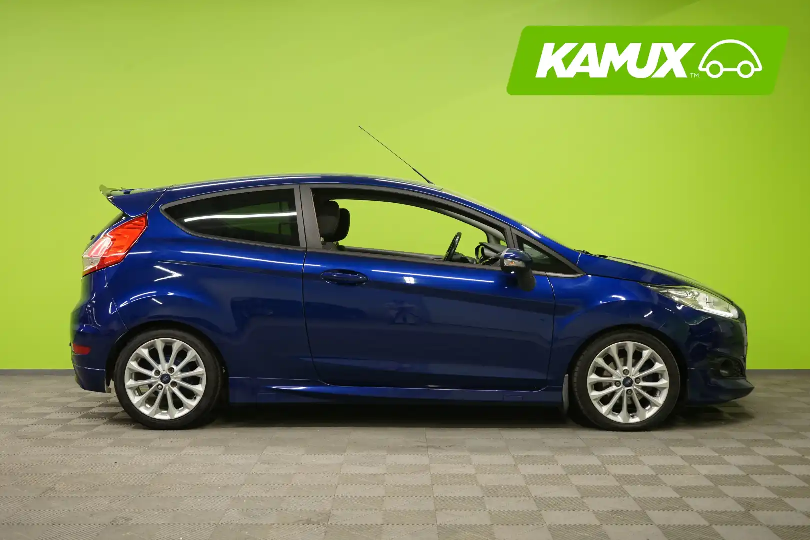 car-image