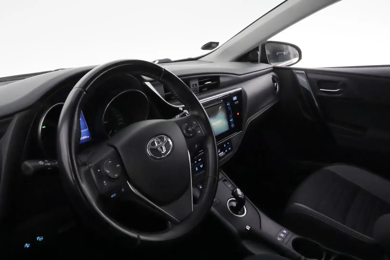 car-image