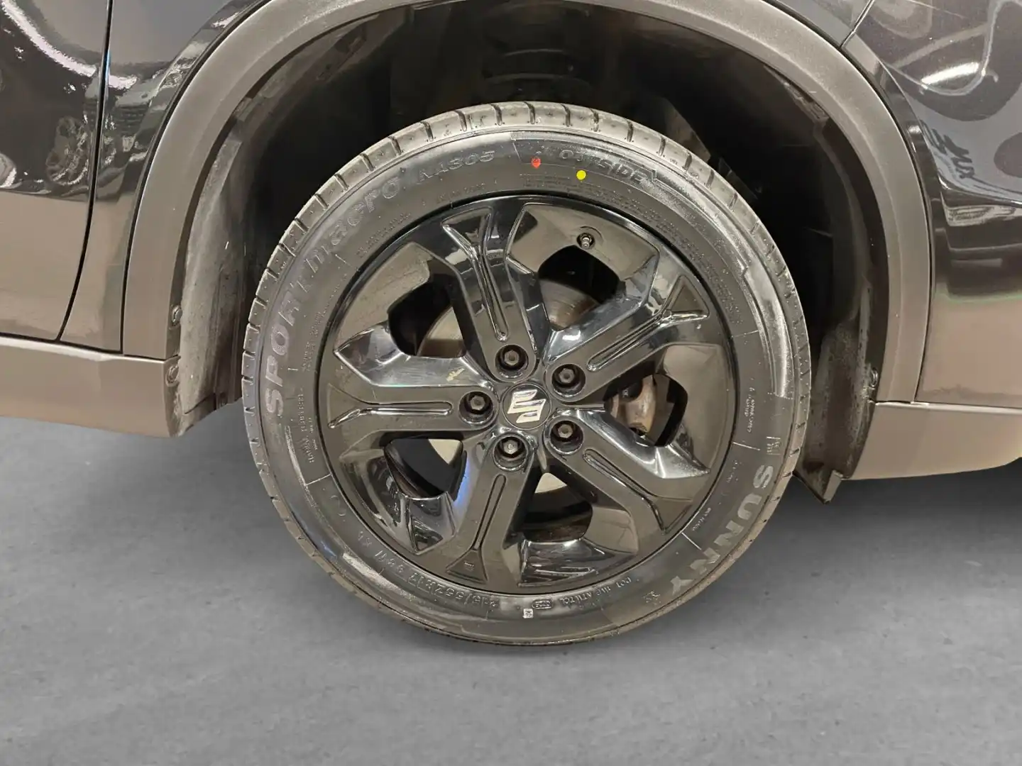 car-image