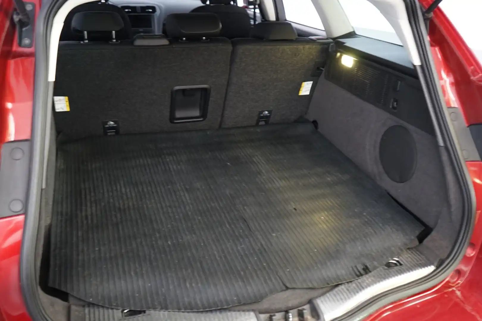 car-image