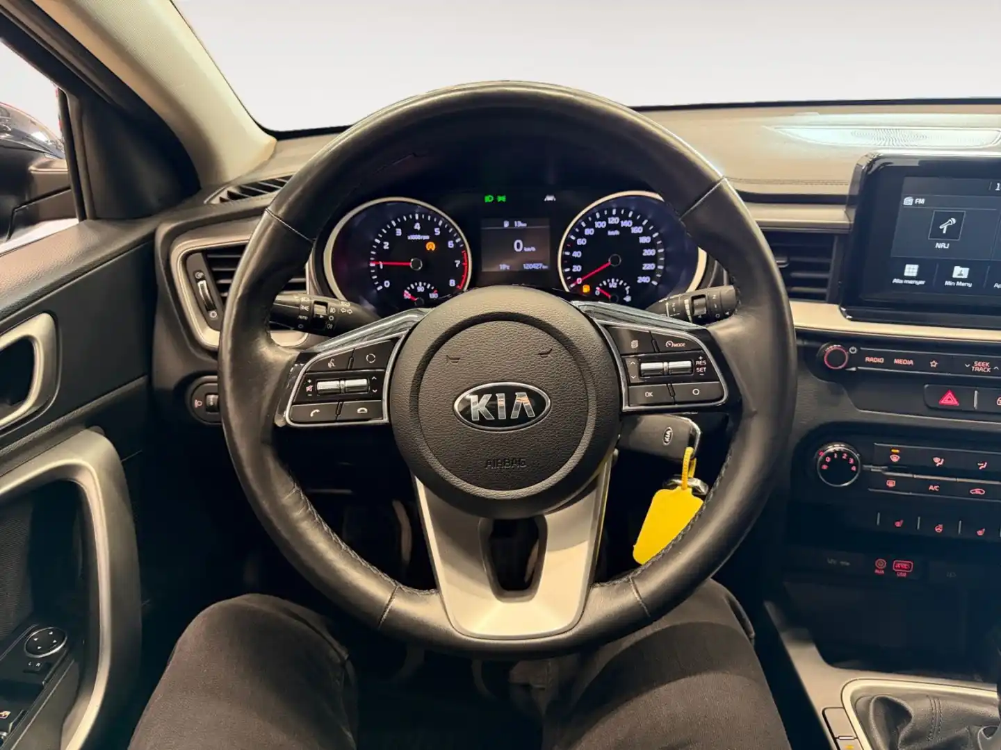 car-image