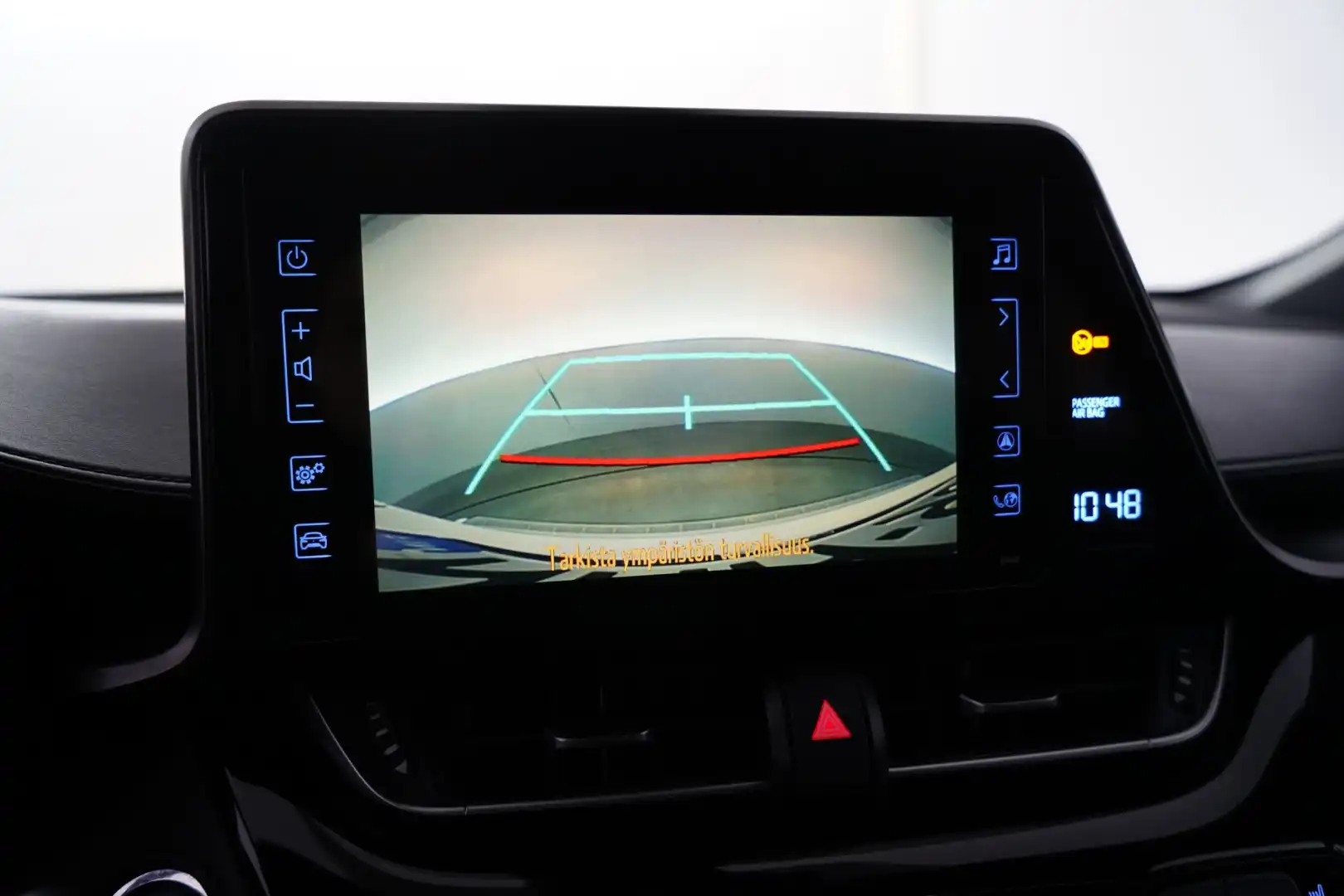 car-image