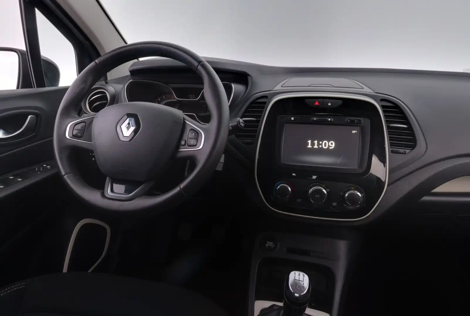 car-image