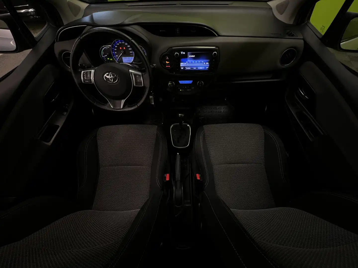 car-image