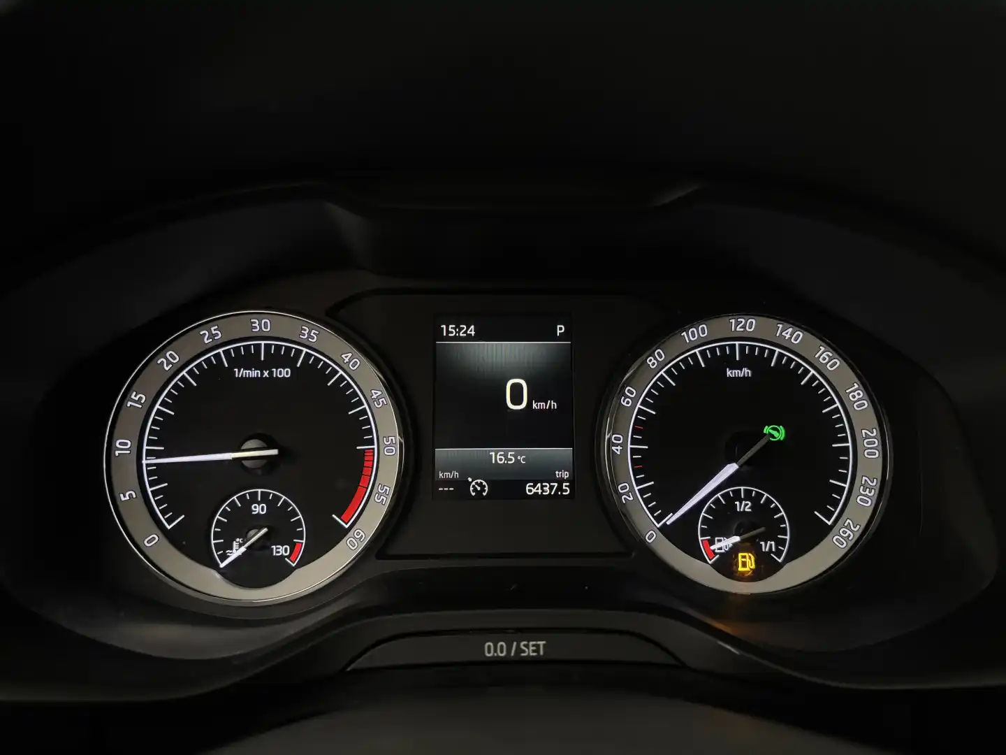 car-image