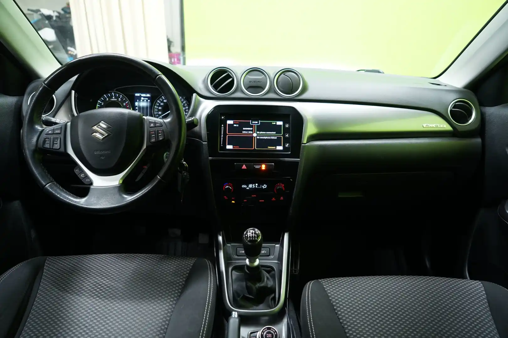 car-image