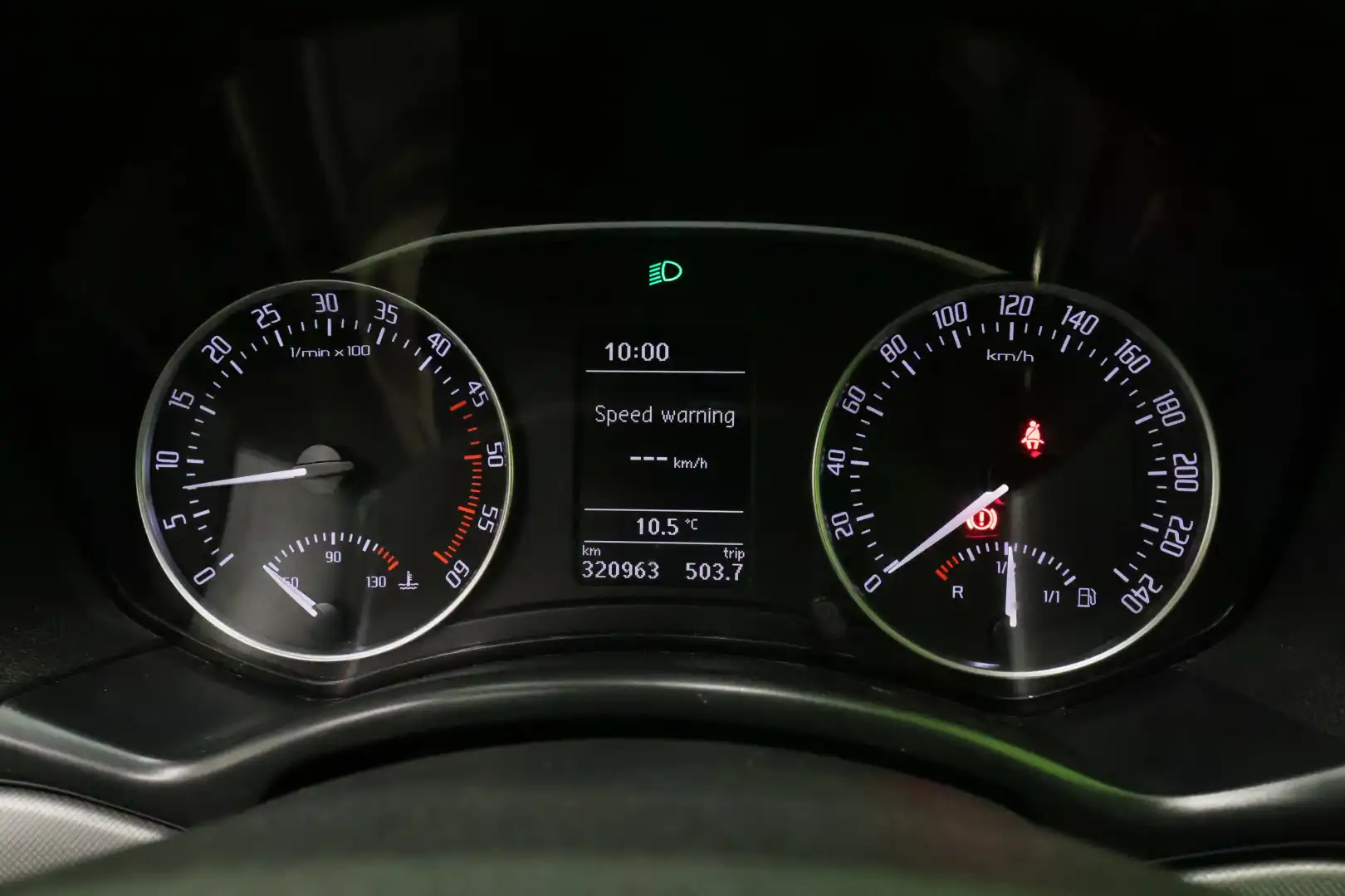 car-image