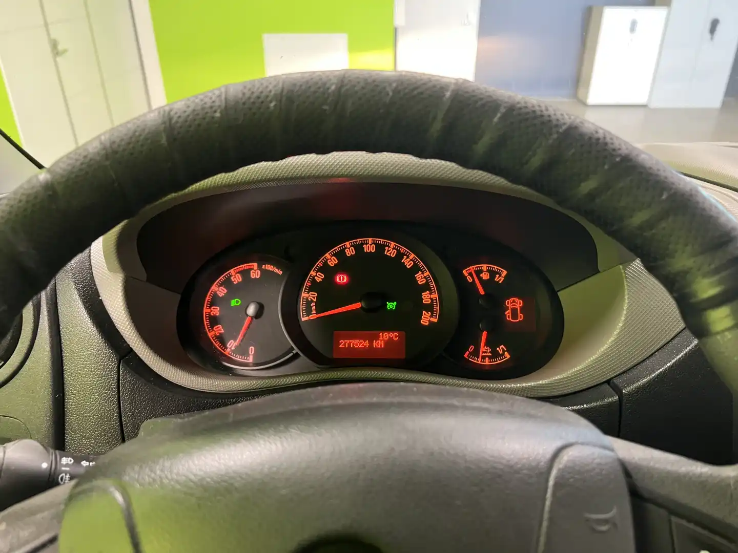 car-image