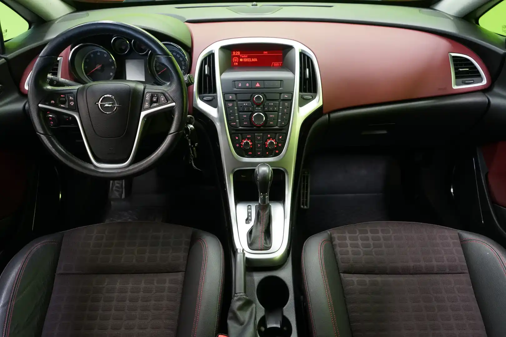 car-image