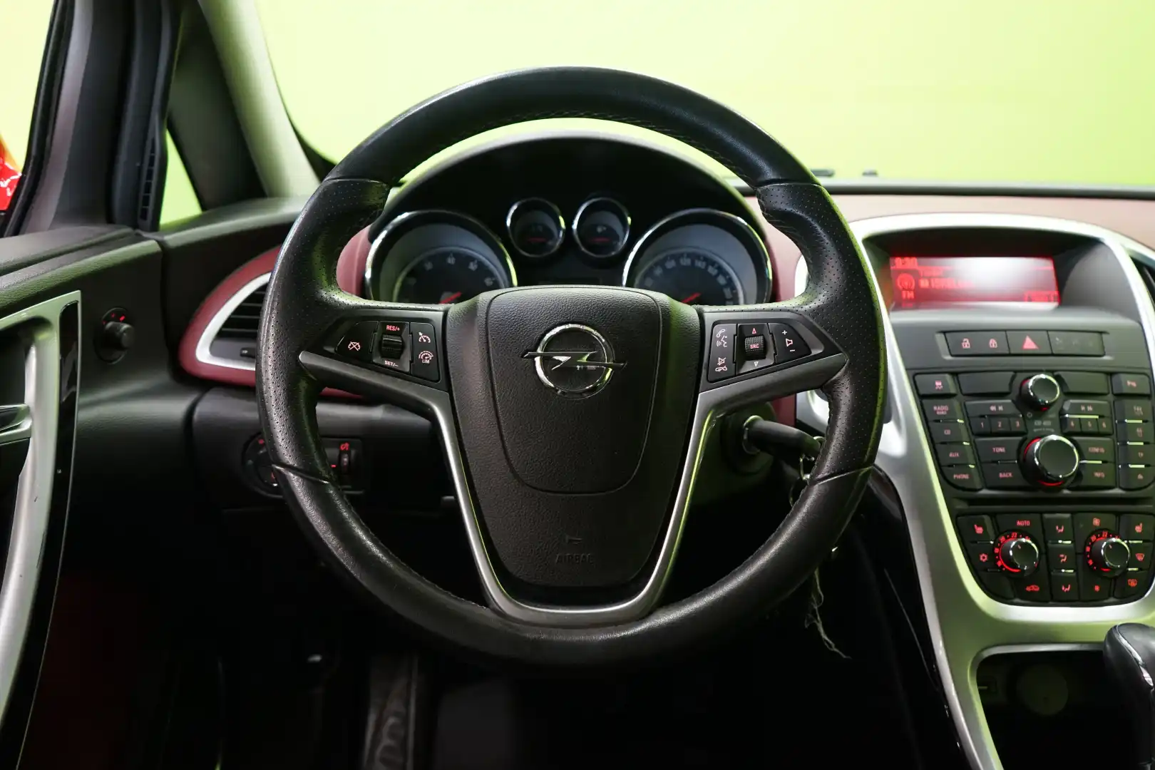 car-image