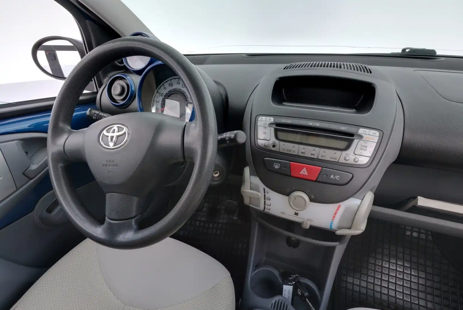 car-image