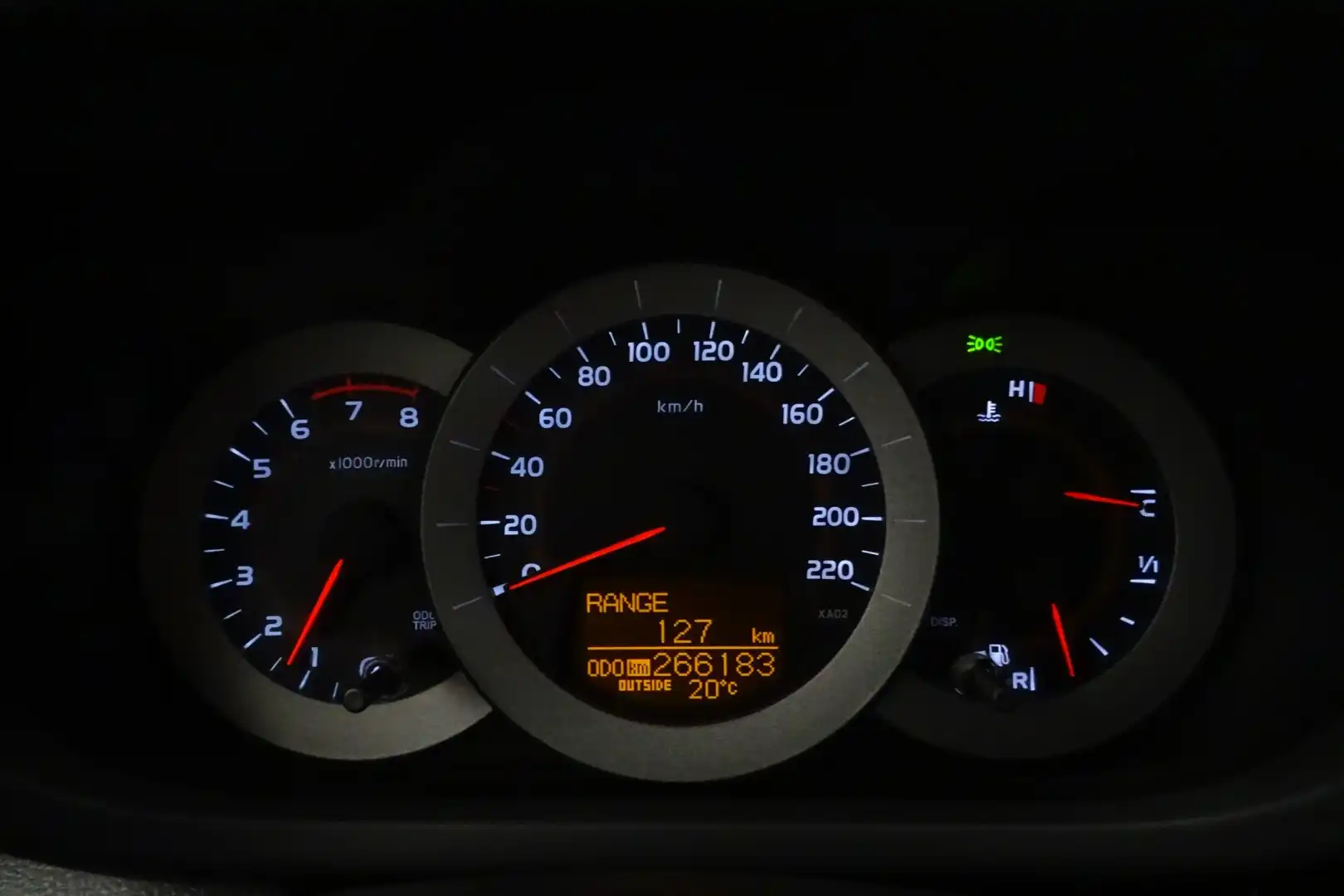 car-image
