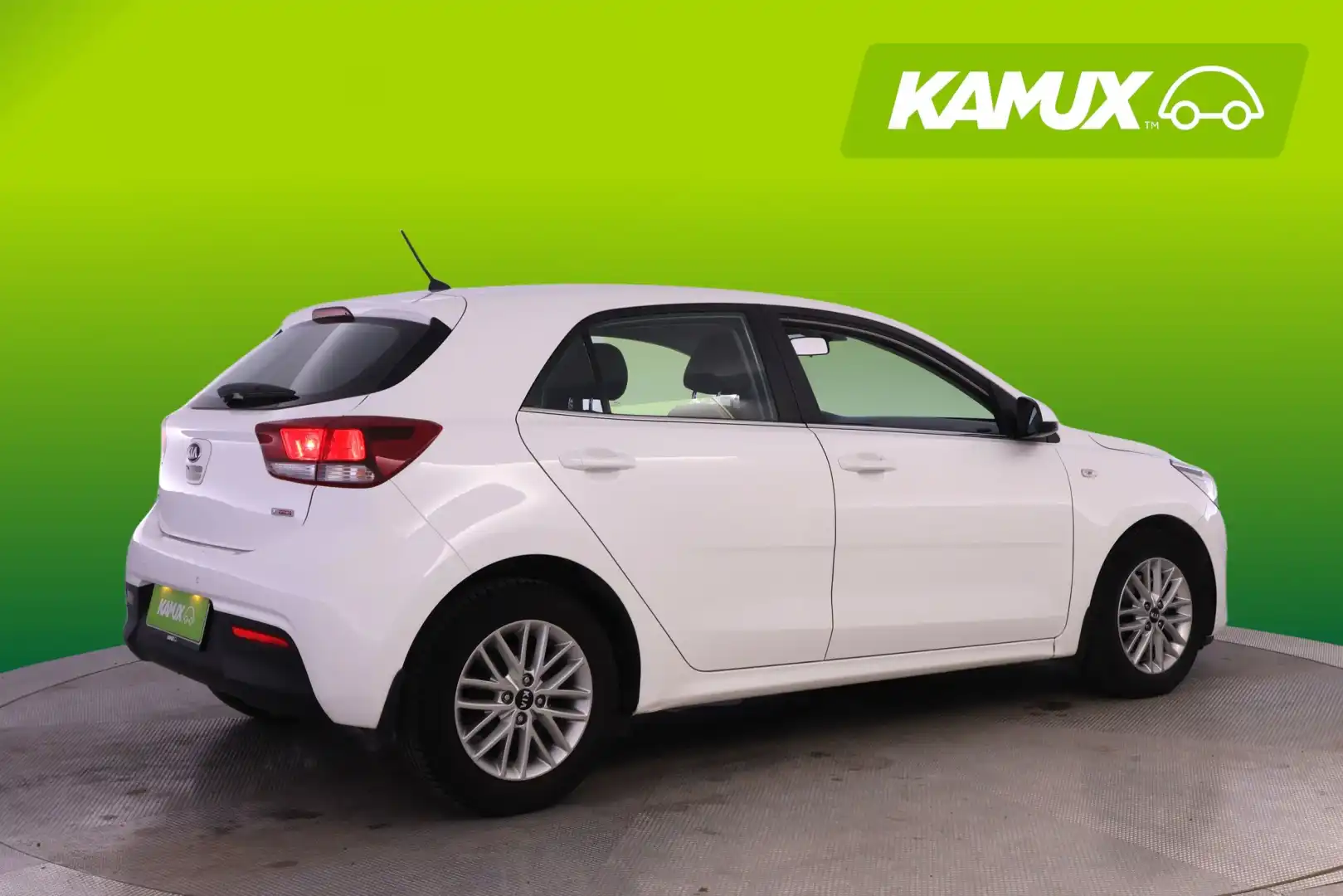 car-image