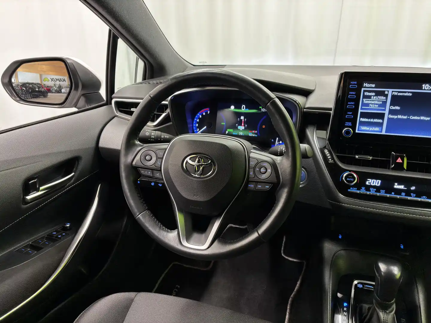 car-image