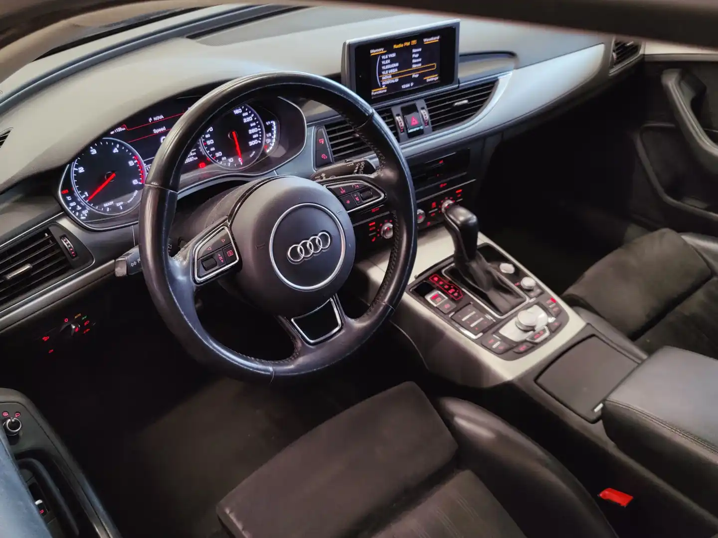 car-image