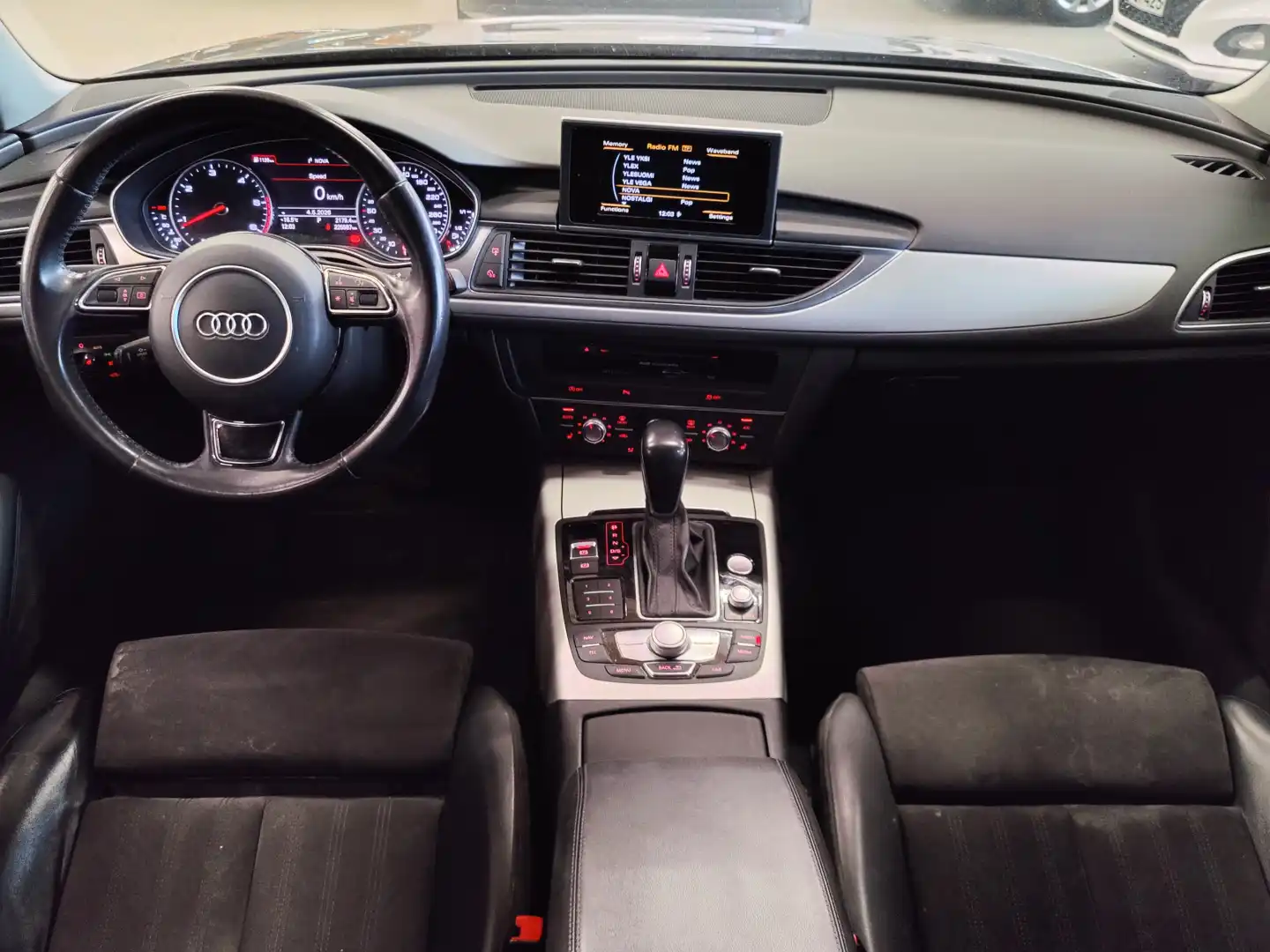 car-image