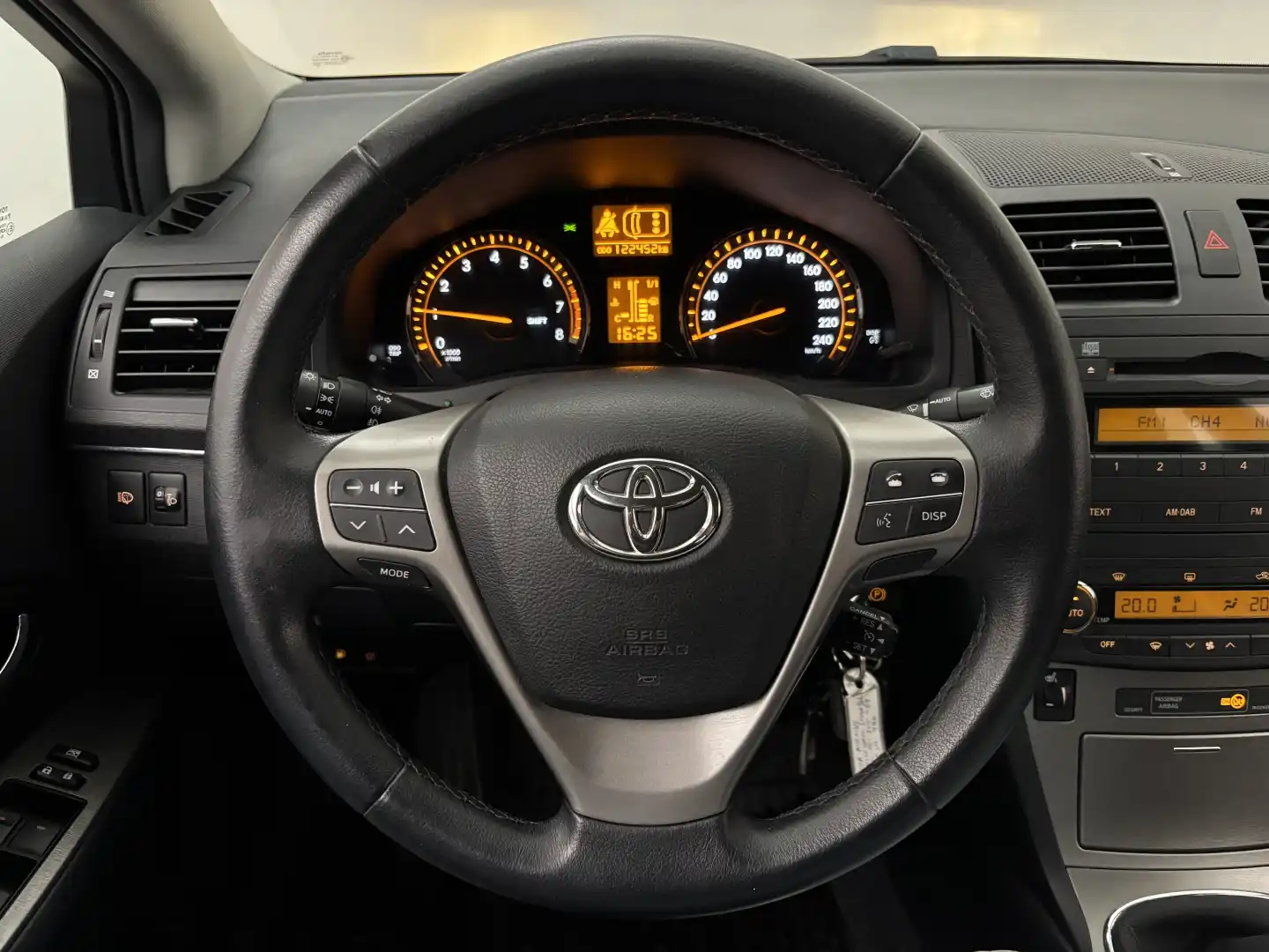 car-image
