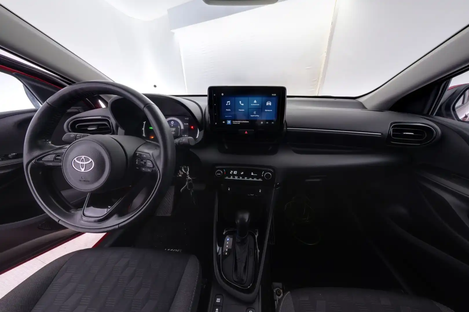 car-image