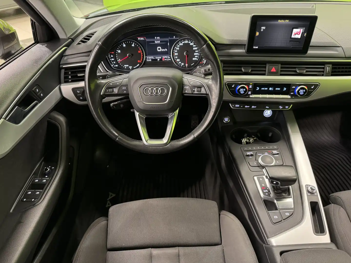 car-image