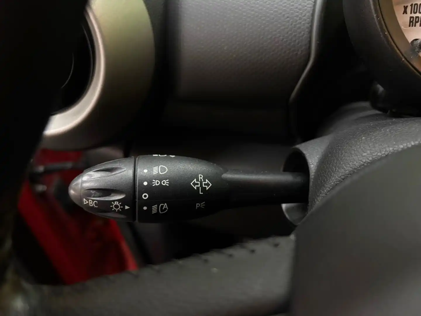 car-image