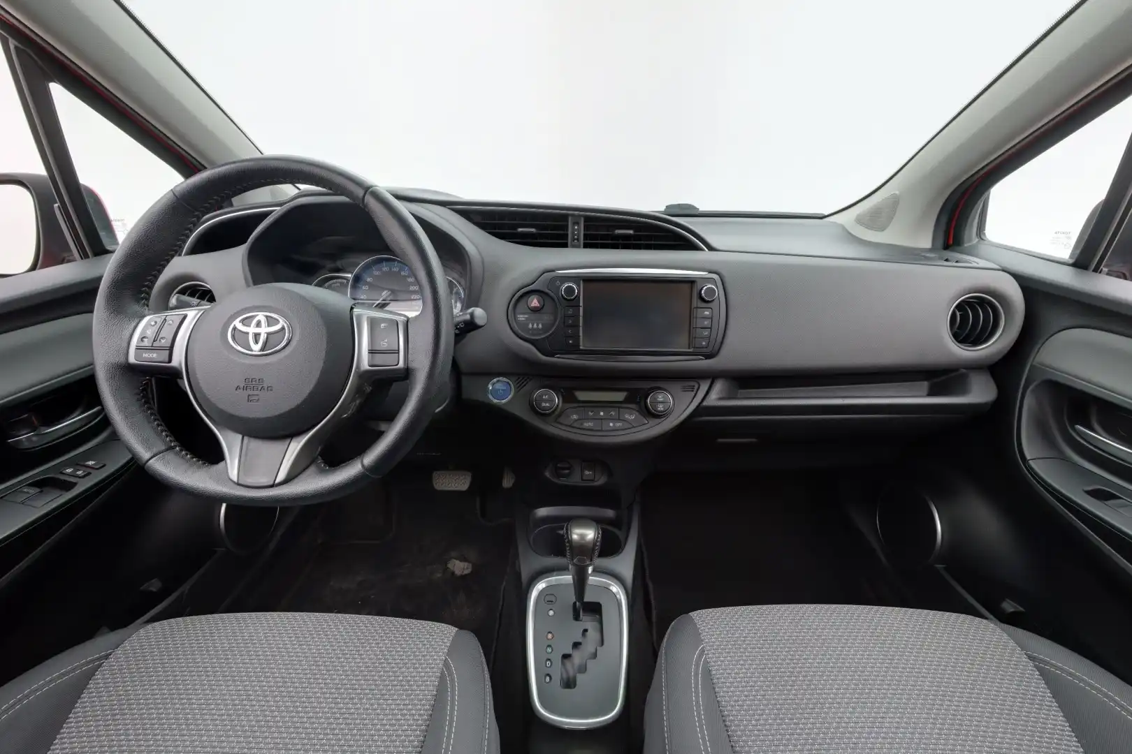car-image