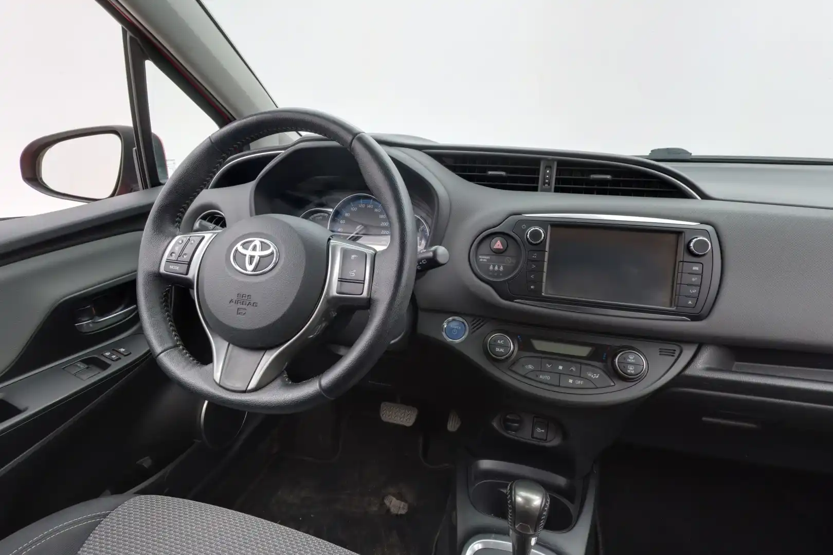 car-image
