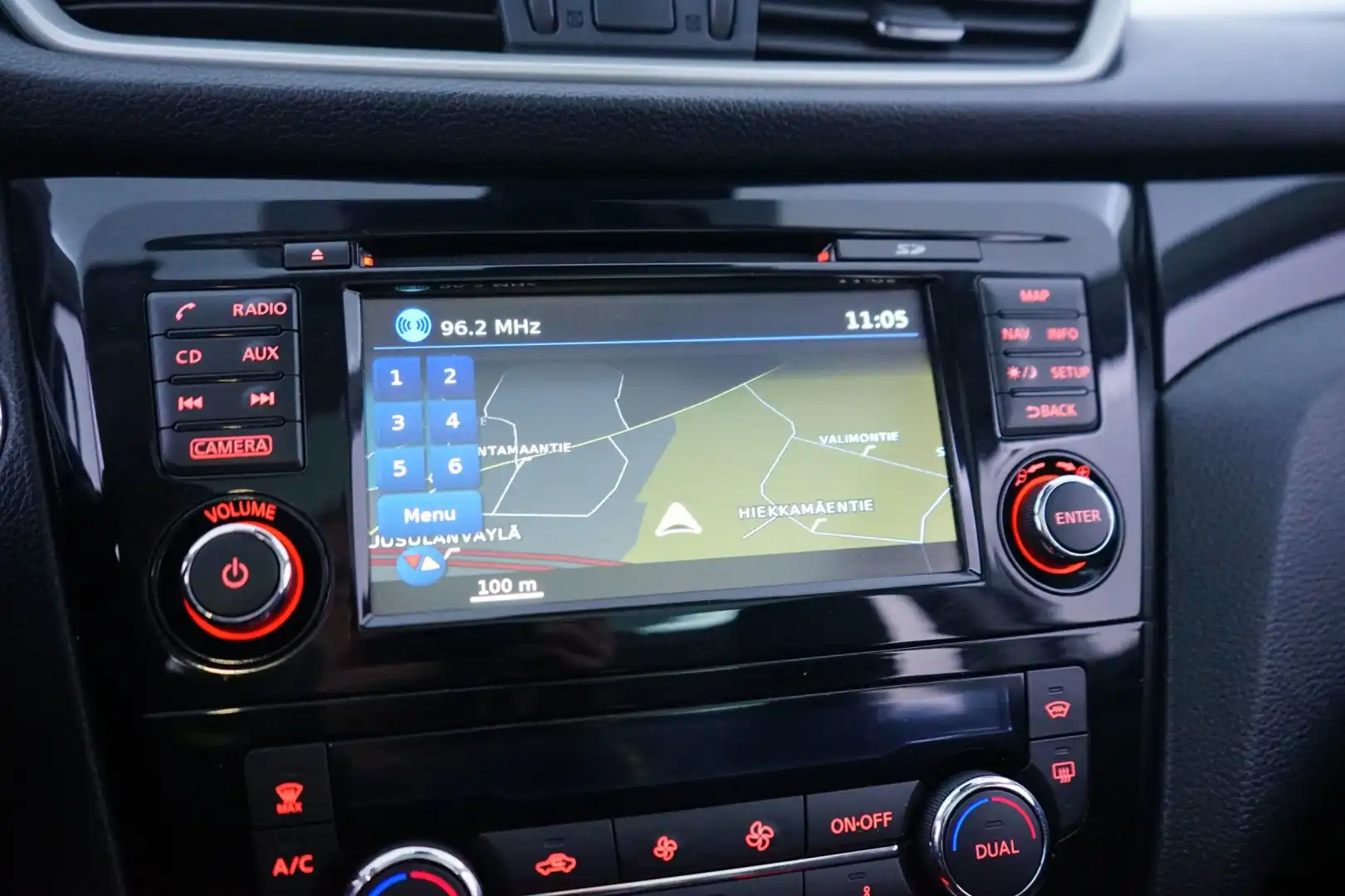 car-image