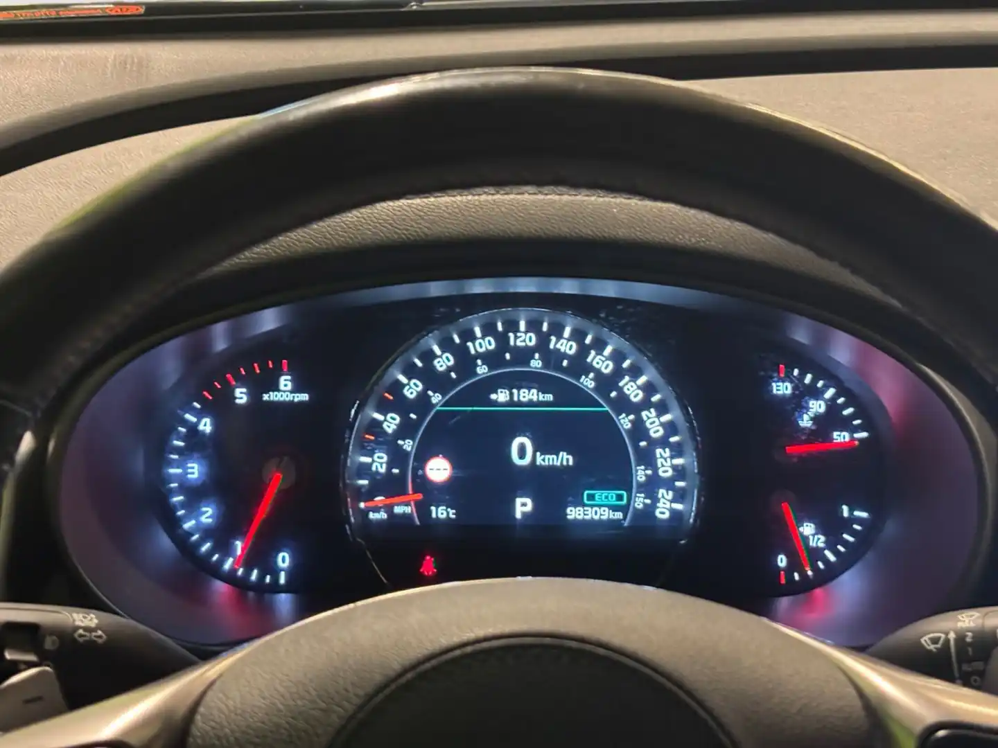 car-image