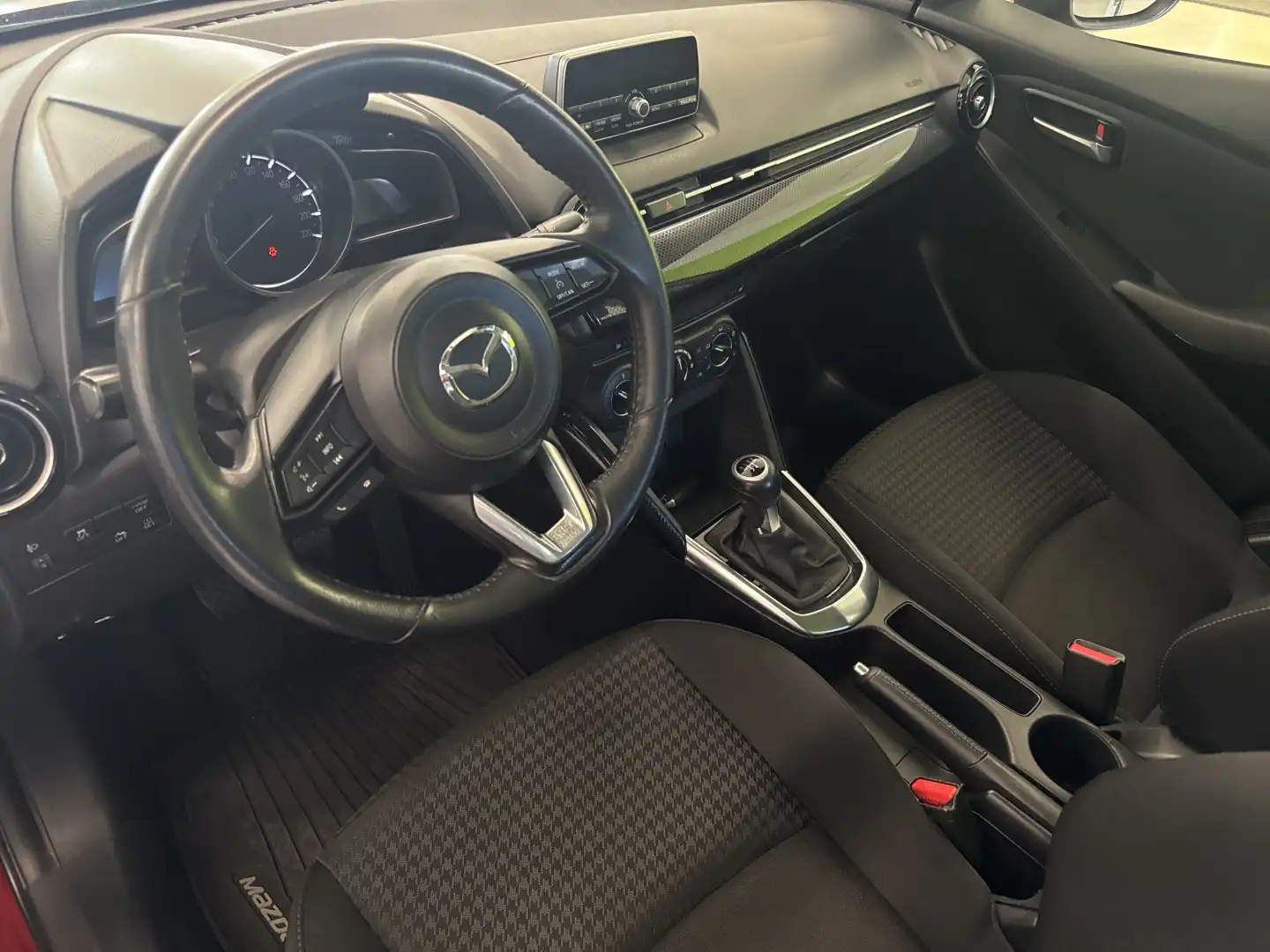 car-image