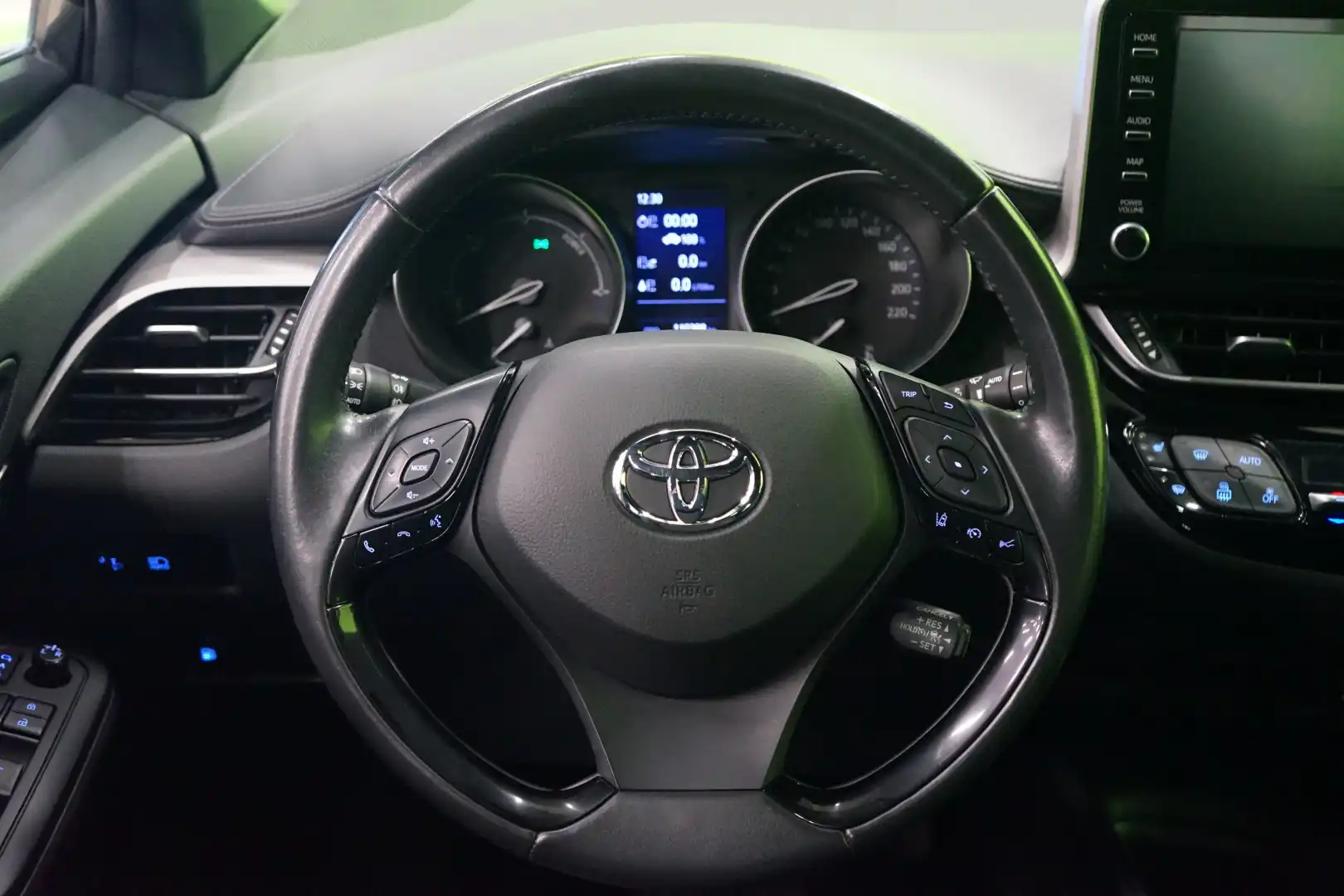 car-image