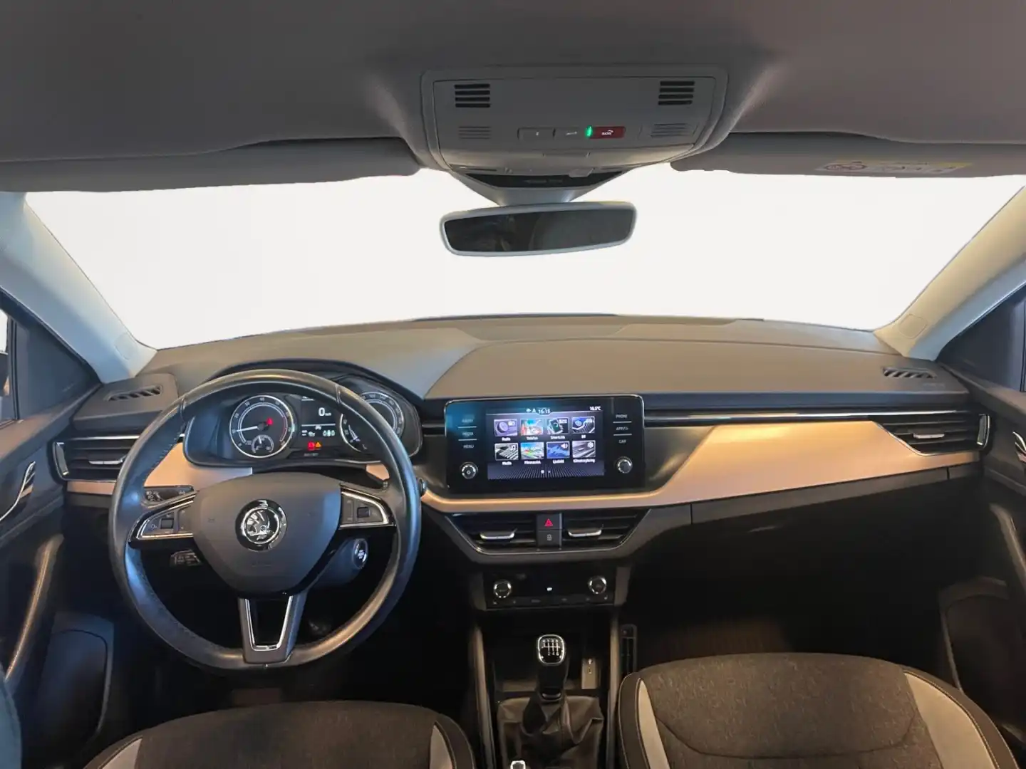 car-image